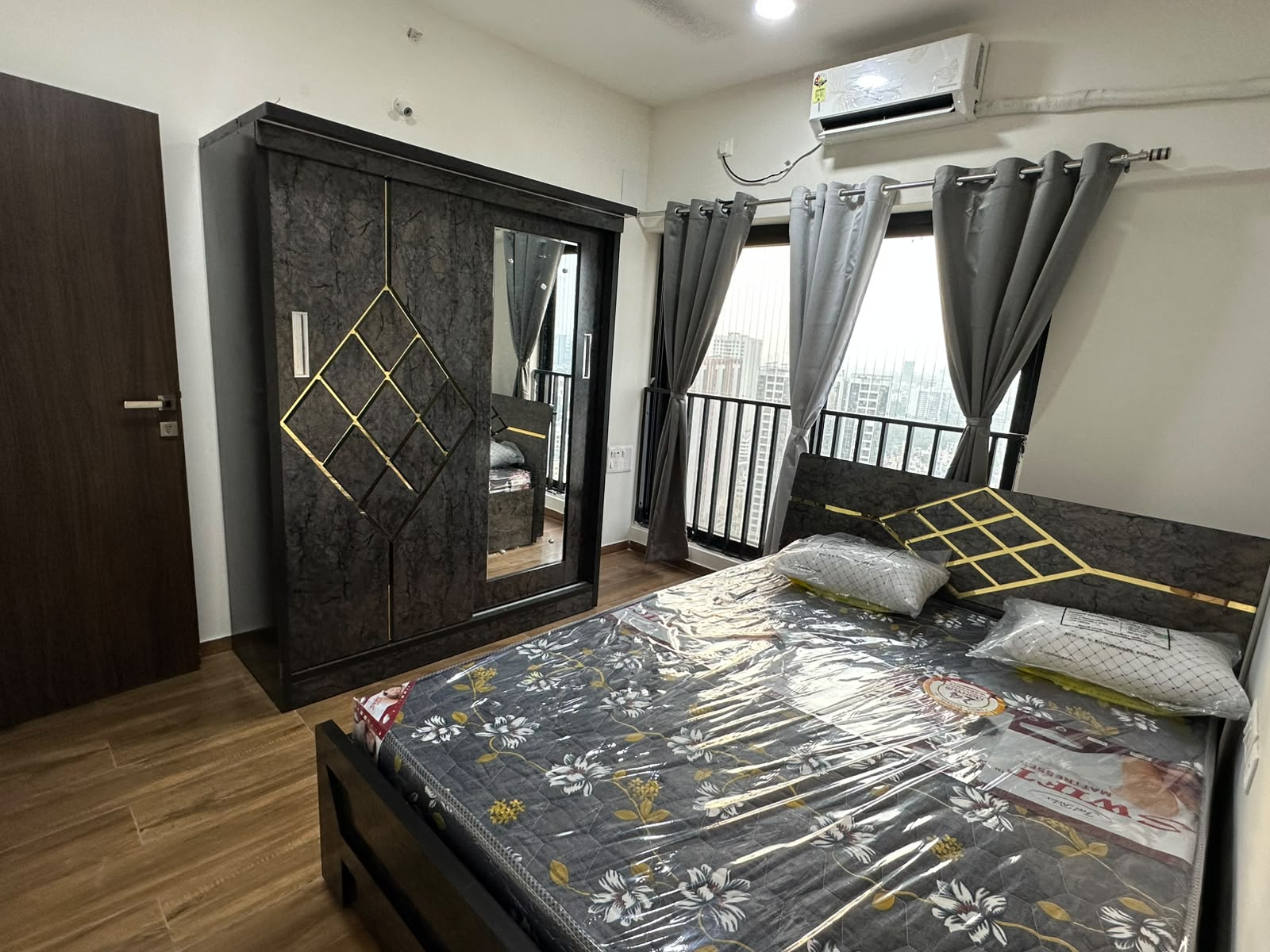 Majestique Towers Kharadi property in Kharadi, Pune