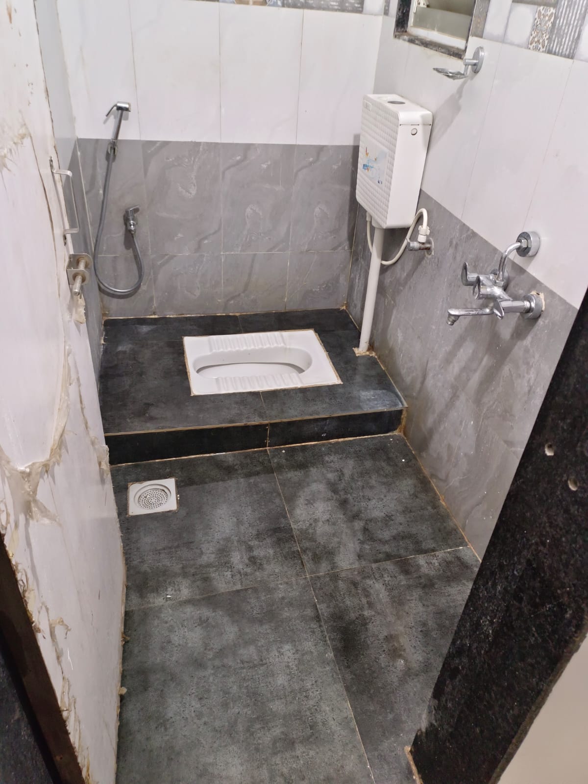 2bhk flat on rent Dream city society wagholi Lohegaon road property in Wagholi, Pune