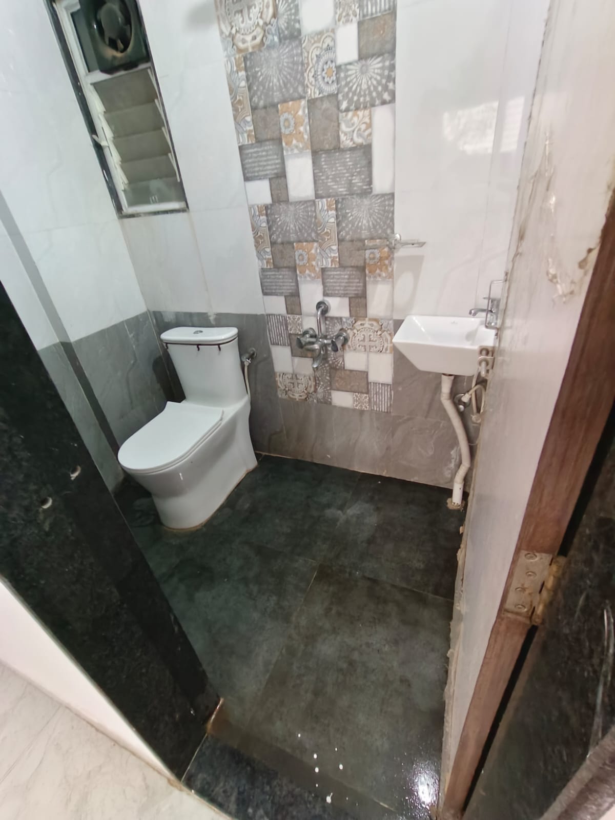 2bhk flat on rent Dream city society wagholi Lohegaon road property in Wagholi, Pune